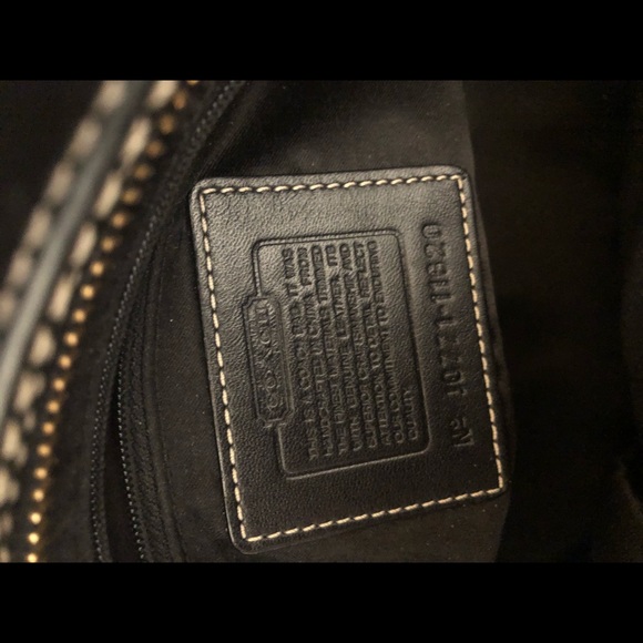 Authentic Coach Black Handbag for Women - Picture 11 of 15